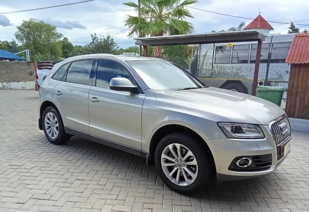 Audi Q5 3.0 200KW TFSI SE Quattro