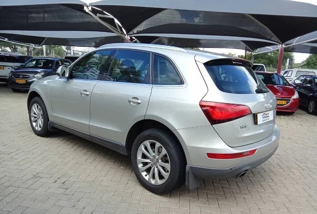 Audi Q5 3.0 200KW TFSI SE Quattro